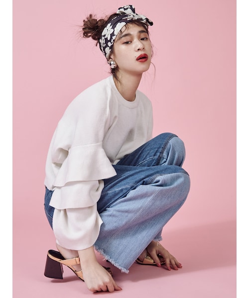 MURUA（ムルーア）の「【2017年春新作】VINTAGE FLOWERスカーフ（その他・レディース・ホワイト/ブラック・F）」の6枚目の写真