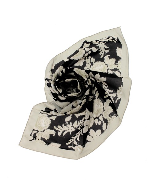 MURUA（ムルーア）の「【2017年春新作】VINTAGE FLOWERスカーフ（その他・レディース・ホワイト/ブラック・F）」の3枚目の写真