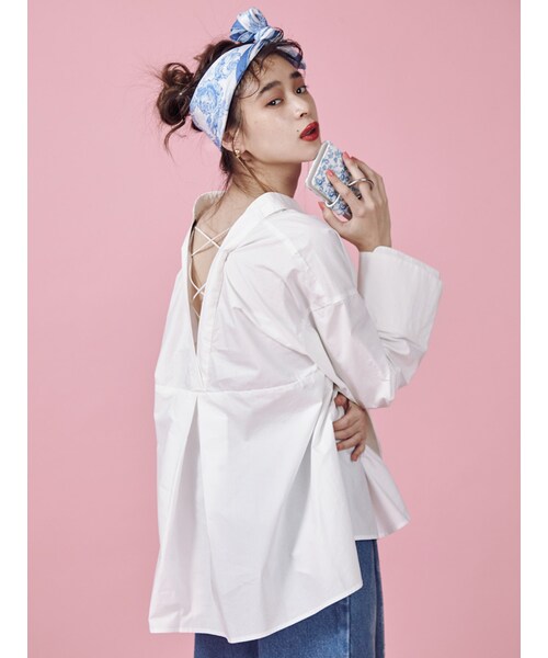 MURUA（ムルーア）の「【2017年春新作】VINTAGE FLOWERスカーフ（その他・レディース・ホワイト/ブラック・F）」の7枚目の写真