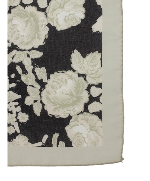 MURUA（ムルーア）の「【2017年春新作】VINTAGE FLOWERスカーフ（その他・レディース・ホワイト/ブラック・F）」の9枚目の写真