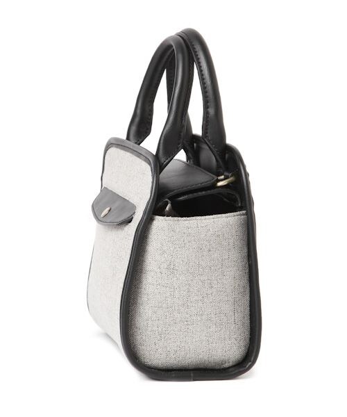 studio CLIP（スタディオクリップ）の「2WAY生地コンビショルダーバッグ（バッグ・ブラック/キャメル）」の5枚目の写真