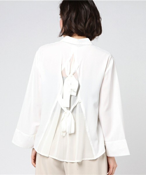 archives（アルシーヴ）の「バックリボンシャツ（シャツ/ブラウス・レディース・オフホワイト/ブラック/グレー・MEDIUM）」の6枚目の写真