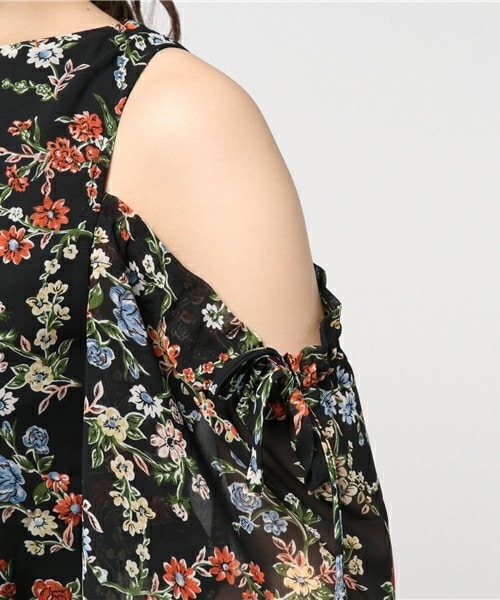 Cheek（チーク）の「花柄シフォン楊柳オープンショルダーブラウス（シャツ/ブラウス・レディース・オフホワイト/ブラック/ミント・MEDIUM）」の8枚目の写真