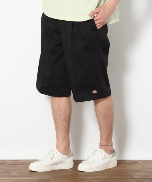 RAGEBLUE(レイジブルー)の「<Dickies>別注ワイドハーフパンツ(パンツ・ブラック/グレー)」の1枚目の写真