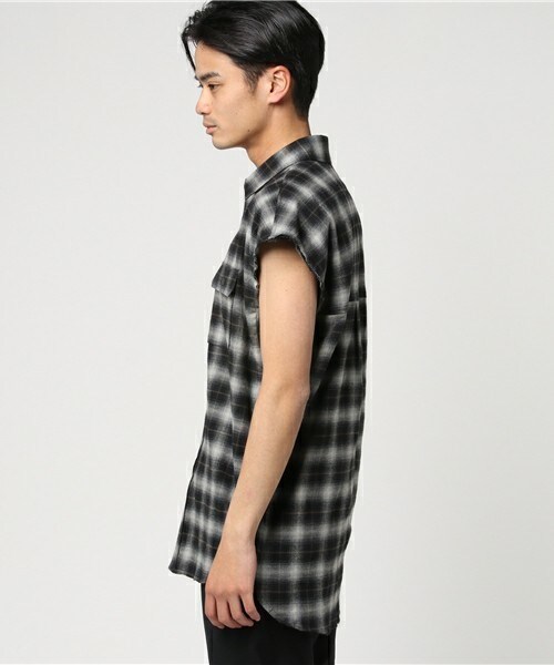 DIET BUTCHER(ダイエットブッチャー)の「DIET BUTCHER SLIM SKIN チェックオーバーサイズスリーブレスシャツ(シャツ/ブラウス・メンズ・ブラック・2)」の2枚目の写真