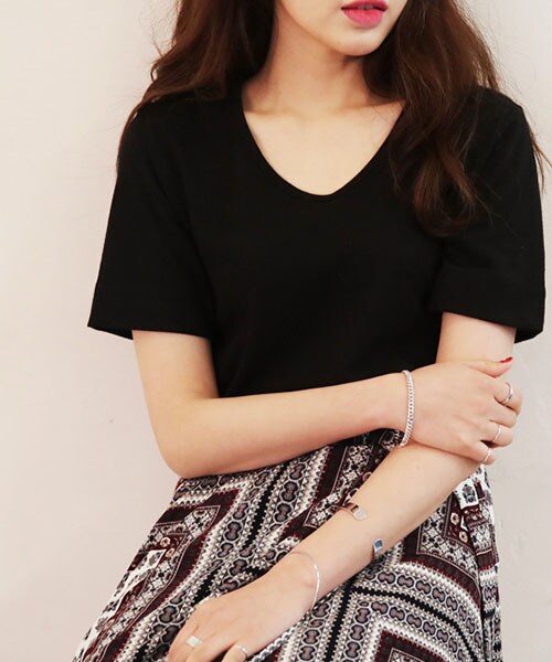 DHOLIC（ディーホリック）の「UネックショートスリーブTシャツ（Tシャツ/カットソー・レディース・FREE）」の2枚目の写真