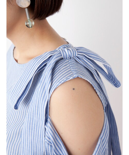 w closet（ダブルクローゼット）の「ストライプ肩リボンプルオーバー（トップス・レディース・サックス/ブラック・FREE）」の8枚目の写真