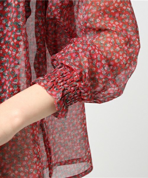 archives（アルシーヴ）の「小花柄ボリュームスリーブブラウス（シャツ/ブラウス・レディース・オフホワイト/ブラック/レッド・MEDIUM）」の8枚目の写真