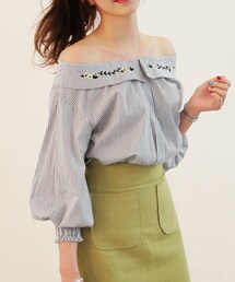 DHOLIC | 刺繍カラーオフショルダ―ストライプブラウス(シャツ/ブラウス)