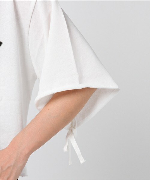 archives（アルシーヴ）の「ミニ裏毛ショートロゴTシャツ（Tシャツ/カットソー・レディース・オフホワイト/ブラック/シルバーグレー・MEDIUM）」の8枚目の写真