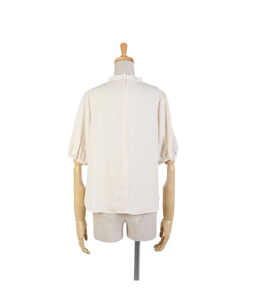 F i.n.t（フィント）の「フラワーレースヨーク半袖プルオーバーブラウス/F i.n.t（シャツ/ブラウス・レディース・その他）」の4枚目の写真