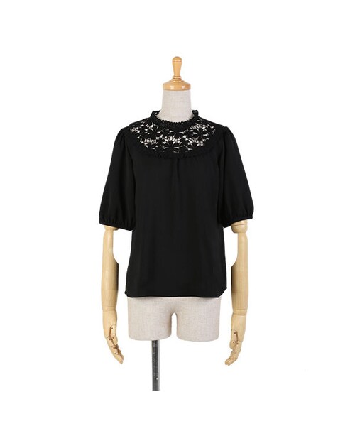 F i.n.t（フィント）の「フラワーレースヨーク半袖プルオーバーブラウス/F i.n.t（シャツ/ブラウス・レディース・その他）」の3枚目の写真