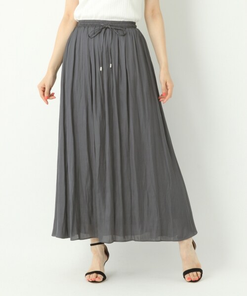 A part by（アパートバイ）の「サテンギャザーマキシスカート（スカート・テラコッタ/ベージュ/イエロー/ネイビー）」の4枚目の写真