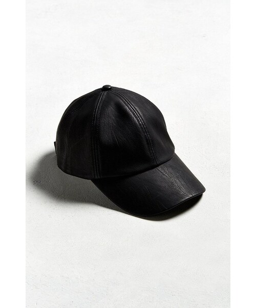 URBAN OUTFITTERS(アーバンアウトフィッターズ)の「Urban Outfitters UO Faux Leather Baseball Hat(帽子・メンズ・BLACK・ONE SIZE)」の1枚目の写真