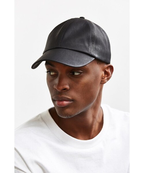 URBAN OUTFITTERS(アーバンアウトフィッターズ)の「Urban Outfitters UO Faux Leather Baseball Hat(帽子・メンズ・BLACK・ONE SIZE)」の3枚目の写真