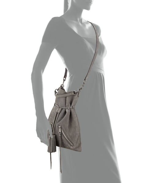 REBECCA MINKOFF（レベッカミンコフ）の「Rebecca Minkoff Large Moto Drawstring Crossbody Bag（ショルダーバッグ・レディース・GREY DENIM）」の3枚目の写真