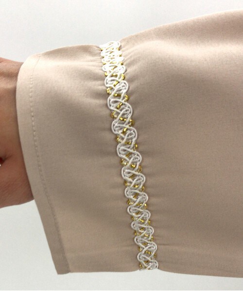 archives（アルシーヴ）の「刺繍ガウン着流しコート（その他アウター・レディース・ブラック/シルバーグレー/ベージュ・MEDIUM）」の9枚目の写真