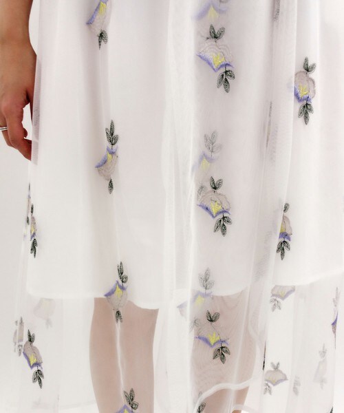 archives（アルシーヴ）の「チュール刺繍巻き風スカート（スカート・レディース・オフホワイト/ブラック/シルバーグレー・MEDIUM）」の7枚目の写真