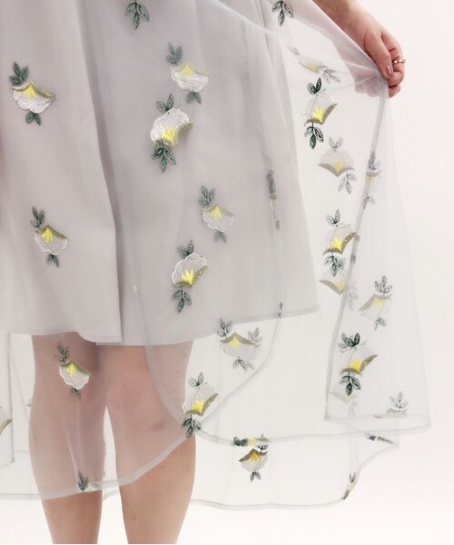 archives（アルシーヴ）の「チュール刺繍巻き風スカート（スカート・レディース・オフホワイト/ブラック/シルバーグレー・MEDIUM）」の6枚目の写真