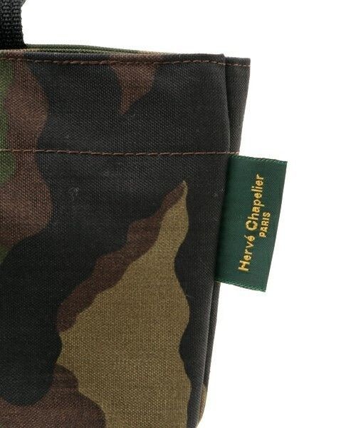 Herve Chapelier(エルベシャプリエ)の「Herve Chapelier*エルベシャプリエ* 1027F 舟形トートバック カラー: Camouflage カモフラージュ柄(トートバッグ・レディース・その他)」の4枚目の写真