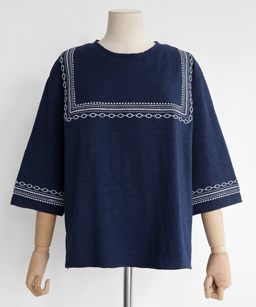DHOLIC（ディーホリック）の「刺繍ラインラウンドネックTシャツ（Tシャツ/カットソー・レディース・FREE）」の4枚目の写真