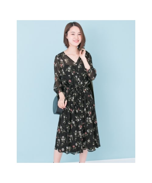 【未使用品】URBAN RESEARCH バックオープン楊柳シアードレス URBAN RESEARCH（アーバンリサーチ）の「楊柳フラワープリント