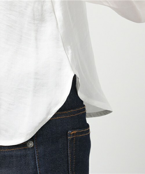 INTERPLANET(インタープラネット)の「ヴィンテージサテン/デニムオフショル袖リボンブラウス(シャツ/ブラウス・レディース・オフホワイト/グレー/ブルー・FREE)」の9枚目の写真