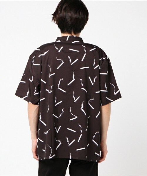 unrelaxing（アンリラクシング）の「総柄アロハシャツ タバコ柄開衿