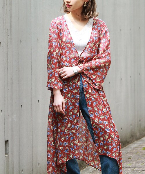 PAGEBOY（ページボーイ）の「【PAGEBOY】楊柳フラワーガウン（トップス・レディース・ブラック系/レッド系/マスタード系）」の3枚目の写真