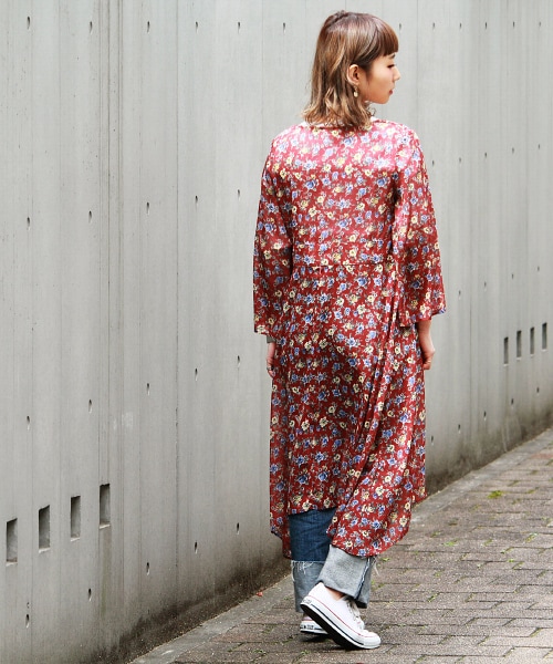 PAGEBOY（ページボーイ）の「【PAGEBOY】楊柳フラワーガウン（トップス・レディース・ブラック系/レッド系/マスタード系）」の6枚目の写真