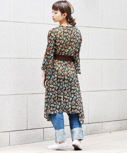 PAGEBOY（ページボーイ）の「【PAGEBOY】楊柳フラワーガウン（トップス・レディース・ブラック系/レッド系/マスタード系）」の5枚目の写真