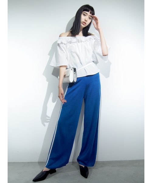 EMODA(エモダ)の「Wラインニットパンツ(パンツ・レディース・ブラック/ブルー・F)」の3枚目の写真