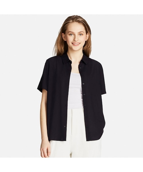 UNIQLO（ユニクロ）の「レーヨンエアリーブラウス（半袖）（シャツ/ブラウス・レディース・PINK 10/LIGHT BLUE 60/NAVY 69/OLIVE 57/WHITE 00・L/M/XXL/XS/S/3XL/XL）」の5枚目の写真