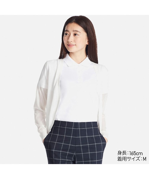 UNIQLO（ユニクロ）の「ライトVネックカーディガン（長袖）（ニット/セーター・レディース・YELLOW 47/PINK 12/NAVY 69/LIGHT GRAY 02/DARK GREEN 58/OFF WHITE 01/BLACK 09・XXL/XS/XL/3XL/M/L/S）」の2枚目の写真