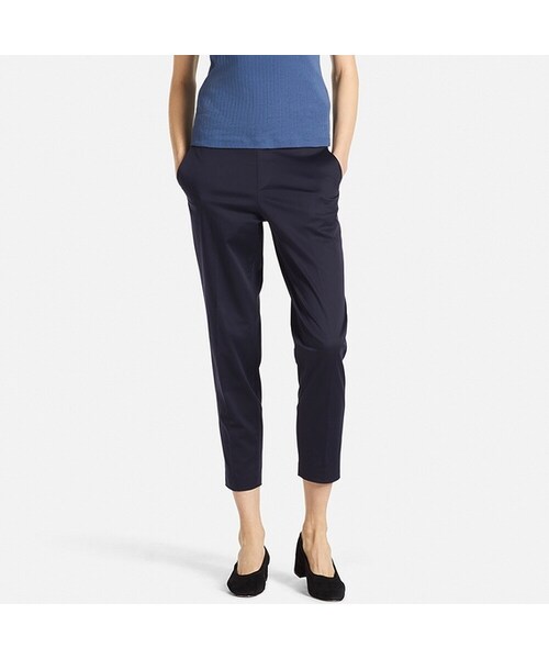 UNIQLO（ユニクロ）の「サテンアンクルパンツ＋EC（その他パンツ・レディース・NATURAL 30/NAVY 69/DARK ORANGE 28/BLACK 09/WHITE 00/BLUE 61・L/XL/S/3XL/M/XXL/XS）」の4枚目の写真