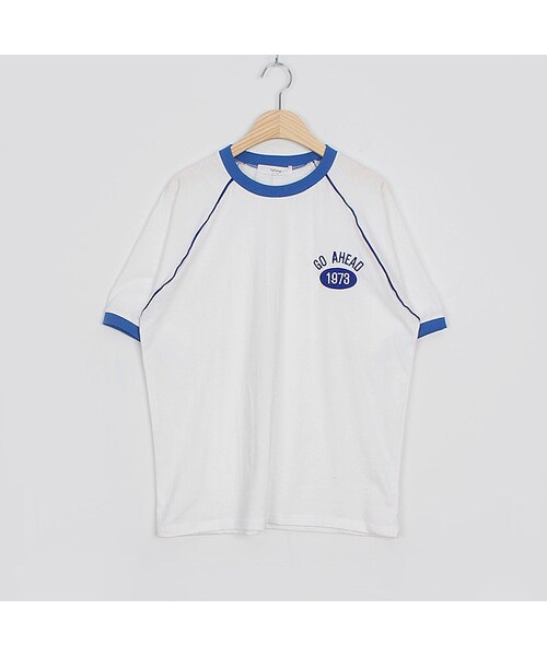 OLDMICKEY (オールドミッキー)の「ネックライン配色レタリングプリントラグラン半袖Tシャツ(P000BKLH)(Tシャツ/カットソー・レディース・F)」の1枚目の写真