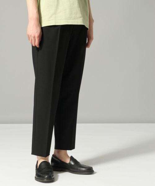 HARE スリムアンクル テーパードパンツ