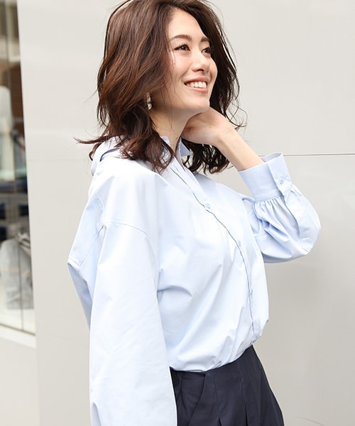 Andemiu（アンデミュウ）の「スタイルセレクトブラウス（トップス・ホワイト/ベージュ/ライトブルー）」の11枚目の写真