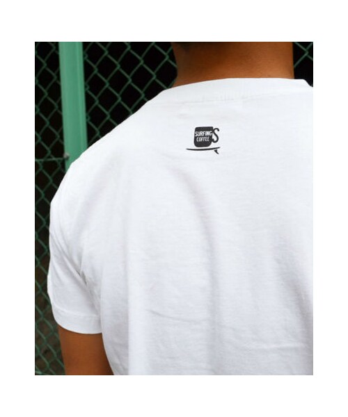 SURFING COFFEE(サーフィンコーヒー)の「(サーフィンコーヒー) "THREE HUMAN"Tシャツ(トップス・レディース・ブラウン/ホワイト/グレー・S/M/L/XL)」の12枚目の写真