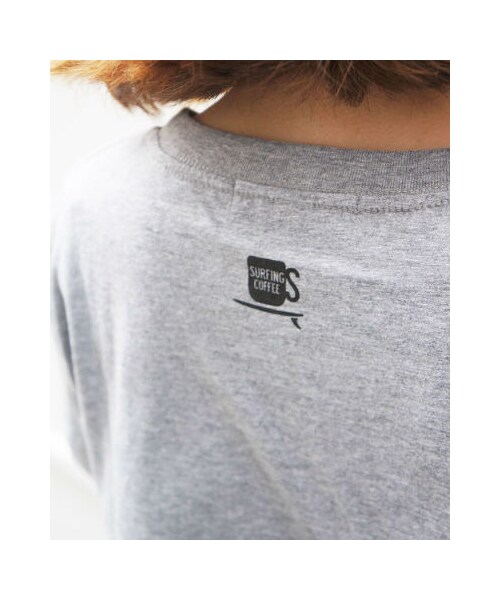 SURFING COFFEE(サーフィンコーヒー)の「(サーフィンコーヒー) "THREE HUMAN"Tシャツ(トップス・レディース・ブラウン/ホワイト/グレー・S/M/L/XL)」の15枚目の写真