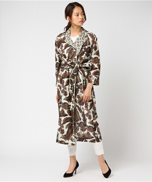 muller of yoshiokubo（ミュラーオブヨシオクボ）の「muller of yoshiokubo ボタニカルガウン（その他アウター・レディース・オフホワイト/グリーン・36）」の11枚目の写真