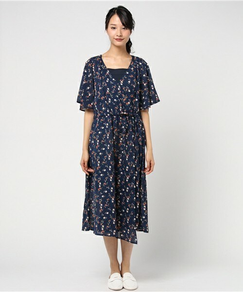 archives（アルシーヴ）の「【ペチ付】小花柄カシュクールガウンワンピース（ワンピース・レディース・オフホワイト/ネイビー/イエロー・MEDIUM）」の4枚目の写真