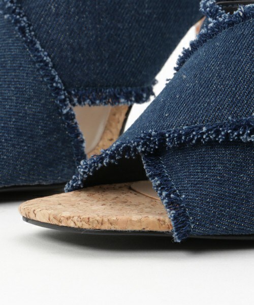 BABY PURE（ベイビーピュア）の「【EVOL】BABY PURE CANDYヒールクリアサンダル BI23236（サンダル・レディース・ホワイト系その他/ブラック系その他/ブルー/ライトブルー・S/M/L）」の9枚目の写真