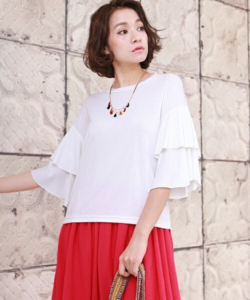 Bab Bou Jeloud(バブブージュルード)の「【WEB限定】袖2段フレアトップス(Tシャツ/カットソー・レディース・オフホワイト/ブラック/マスタード/レッド・M)」の5枚目の写真