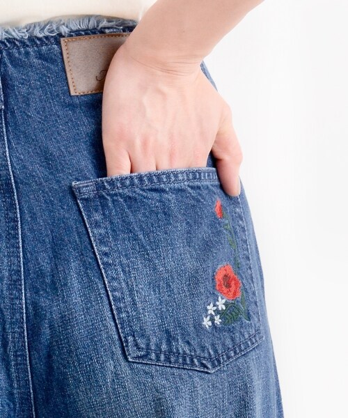 MAJESTIC LEGON（マジェスティックレゴン）の「後ろ刺繍デニムワイド（パンツ・レディース・ネイビー/サックス/ブルー・M/L）」の16枚目の写真