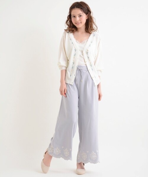 MAJESTIC LEGON(マジェスティックレゴン)の「裾刺繍スカラップパンツ(パンツ・レディース・L/グレー/ピンク/ブラック・S/M)」の13枚目の写真