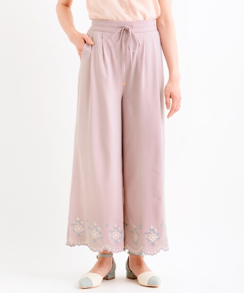 MAJESTIC LEGON(マジェスティックレゴン)の「裾刺繍スカラップパンツ(パンツ・レディース・L/グレー/ピンク/ブラック・S/M)」の21枚目の写真