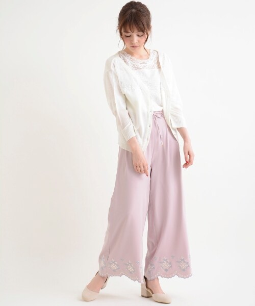MAJESTIC LEGON(マジェスティックレゴン)の「裾刺繍スカラップパンツ(パンツ・レディース・L/グレー/ピンク/ブラック・S/M)」の3枚目の写真