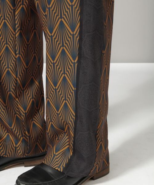 HARE（ハレ）の「クレイジーラインパンツ2（パンツ・オレンジ/ネイビー）」の12枚目の写真