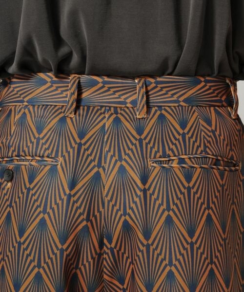 HARE（ハレ）の「クレイジーラインパンツ2（パンツ・オレンジ/ネイビー）」の13枚目の写真